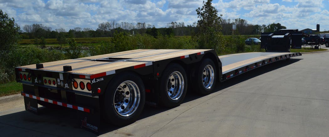 XL Specialized Trailers Launches XL 80 Hydraulic Detachable MiniDeck