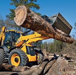 A JCB 4CX lifts A JCB 4CX lifts