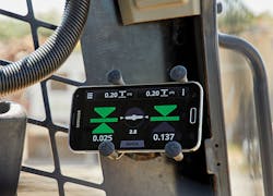Operating with Trimble Earthworks on a smartphone