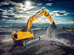 The JCB 220X-LC shows off its muscle. The JCB 220X-LC shows off its muscle.