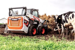 Bobcat’s new R-Series Loaders can be equipped with MaxControl Remote Operation. Bobcat’s new R-Series Loaders can be equipped with MaxControl Remote Operation.