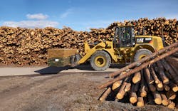 Combined with onboard payload scales, Cat’s Vision-Link combines tonnage with hours. Combined with onboard payload scales, Cat’s Vision-Link combines tonnage with hours.