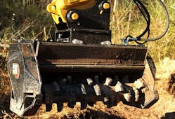 The mulching door is controlled from the cab and can be used open or closed depending on the application and surroundings.
